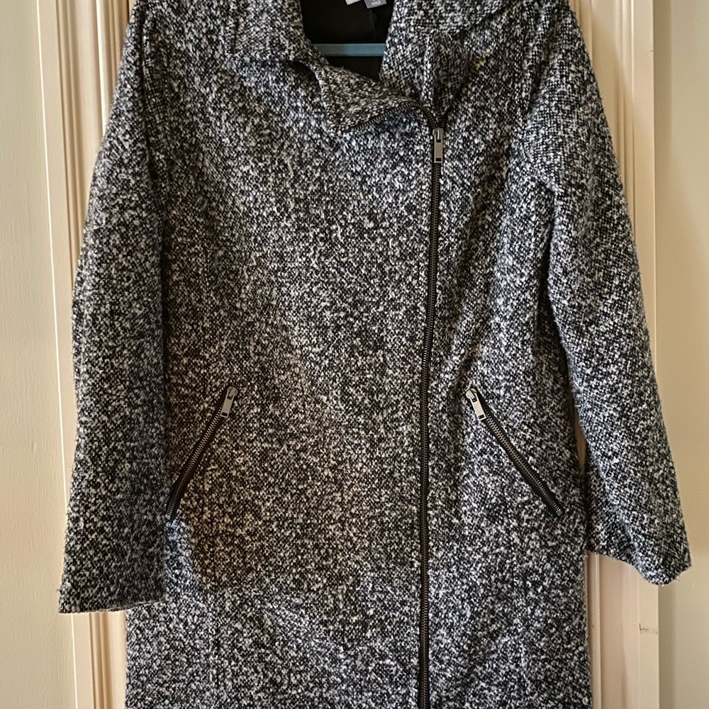 Old Navy Women's Black and White Teddy Jacket